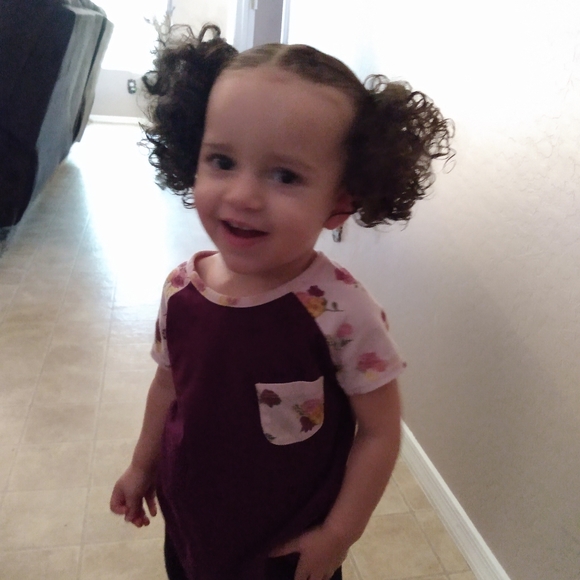 Meet your Posher, Jay $ - Picture 5 of 11